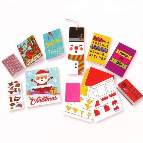 Family Christmas Crackers (12") 10 Pack - Santa & Friends